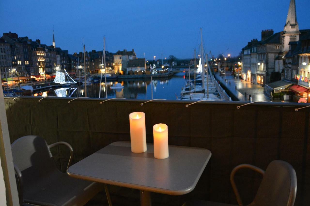 Le Balcon Du Port Lägenhet Honfleur Exteriör bild